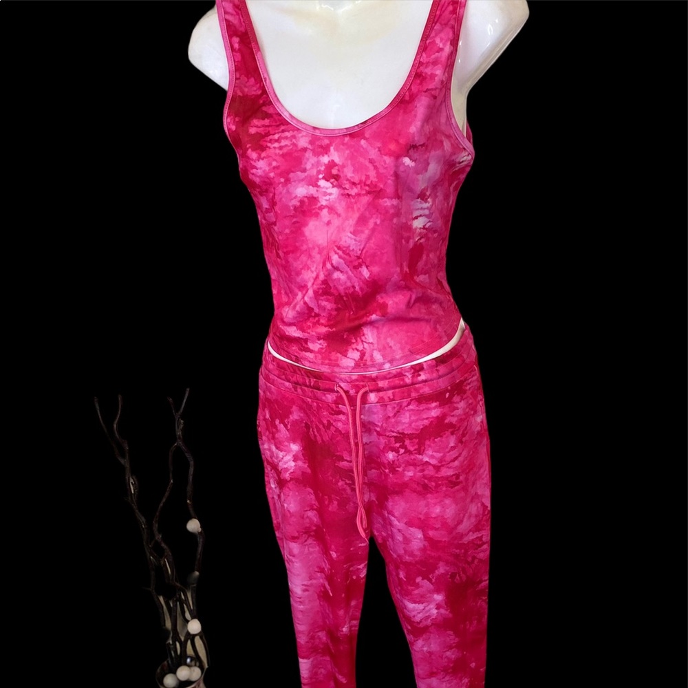 Pink tie-dye women’s outfit